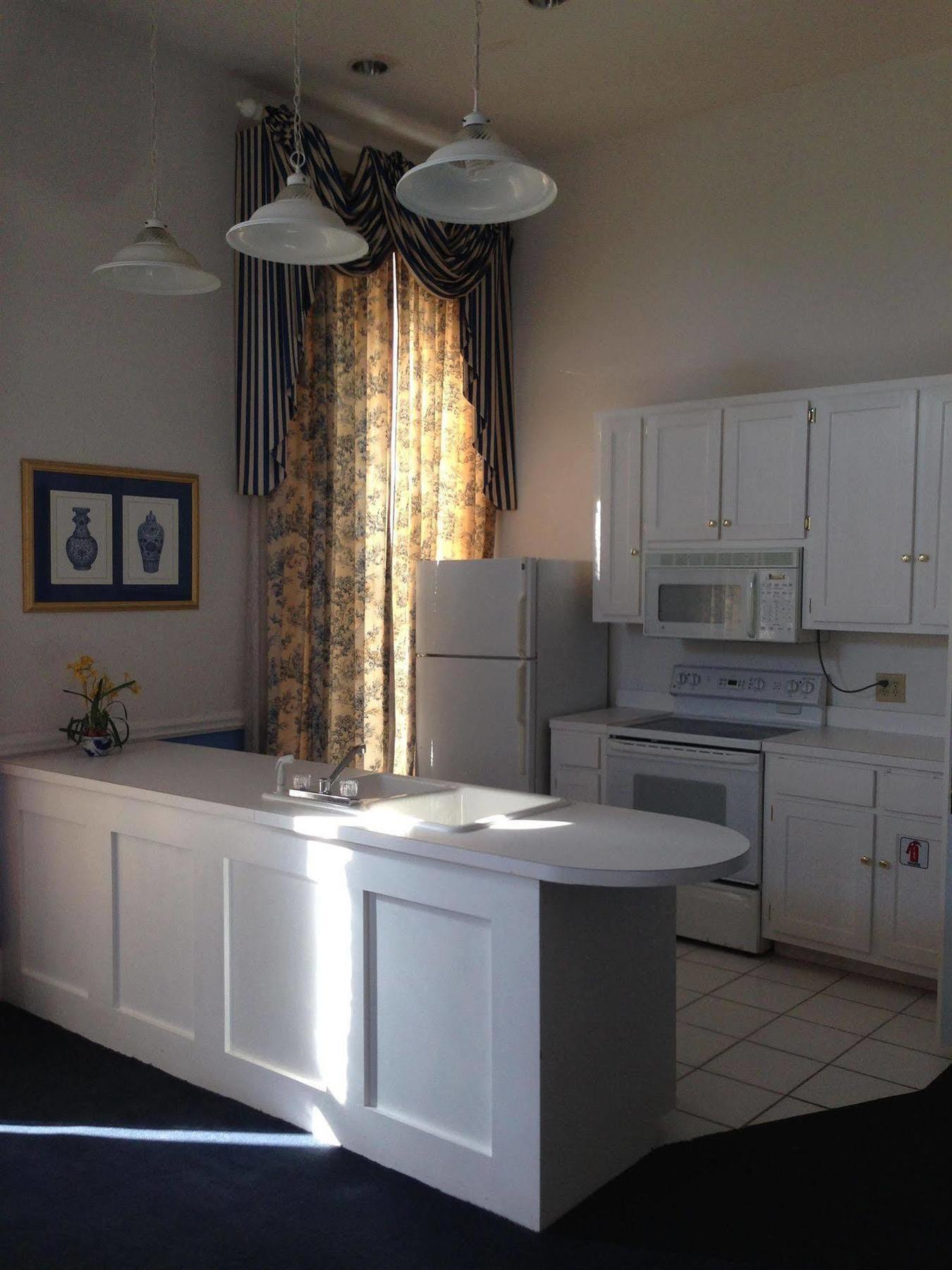 Greenville Inn & Suites エクステリア 写真